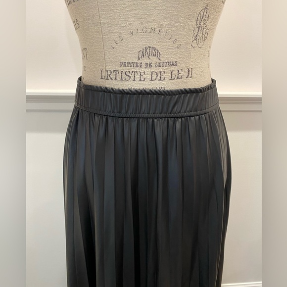 Sanctuary Vegan Leather Skirt - Picture 2 of 6